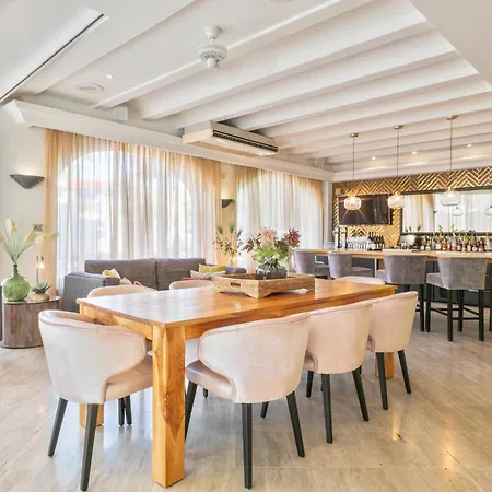Hotel Der Valk Barcarola
